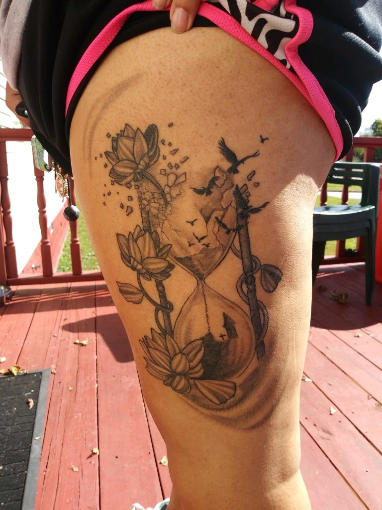 175+ Top Rated Hourglass Tattoos Designs For Female - Body Tattoo Art
