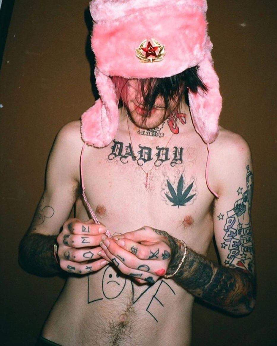 Ondartet tumor Ikke moderigtigt Omsorg Popular rapper Lil peep tattoos and their meanings - Body Tattoo Art