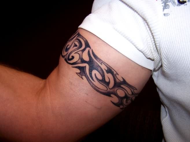6. Bicep Sleeve Tattoo Aftercare - wide 1
